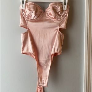 Strapless light pink bodysuit